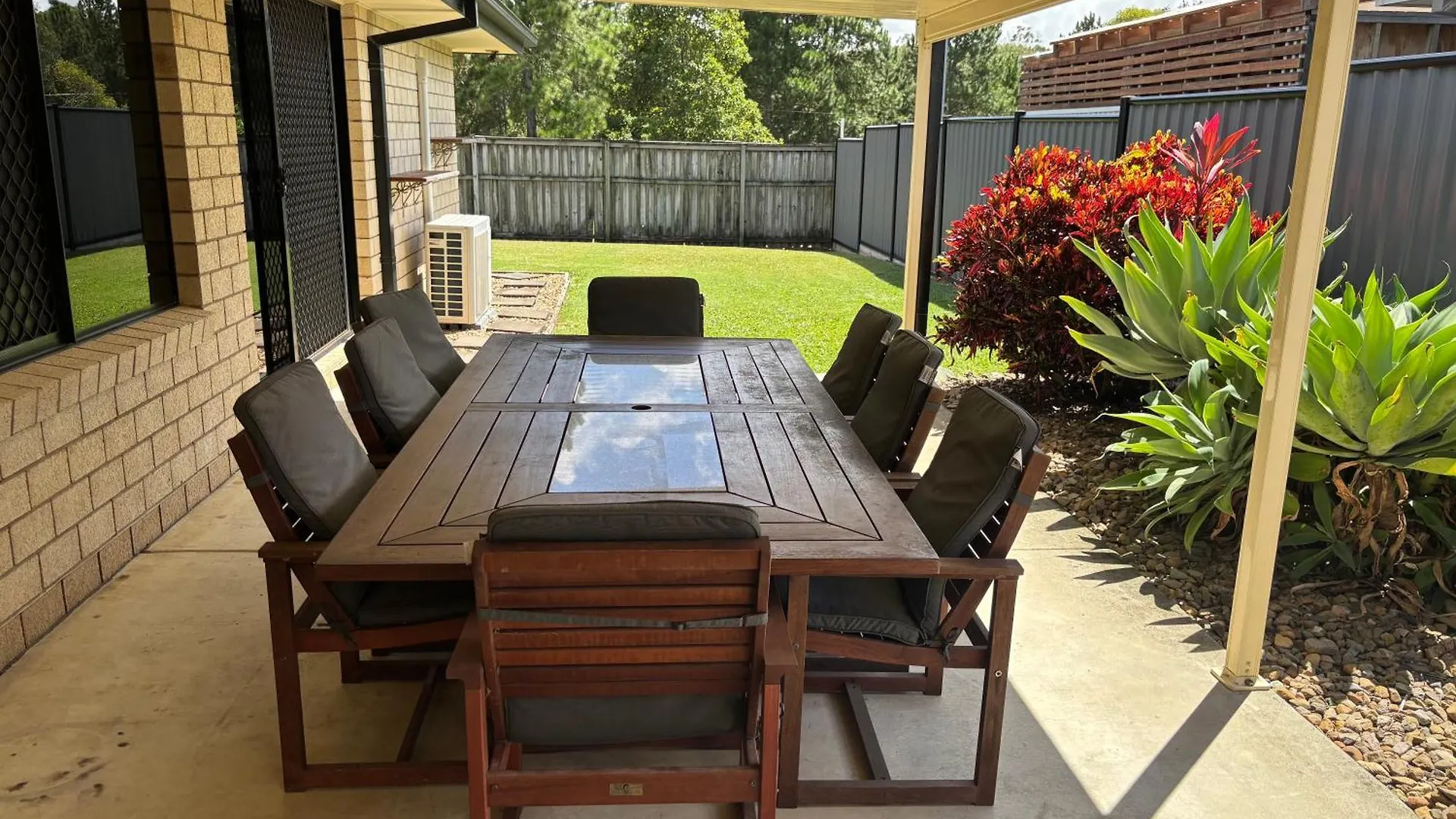 Holiday home Family Retreat In Caboolture Big House Villa