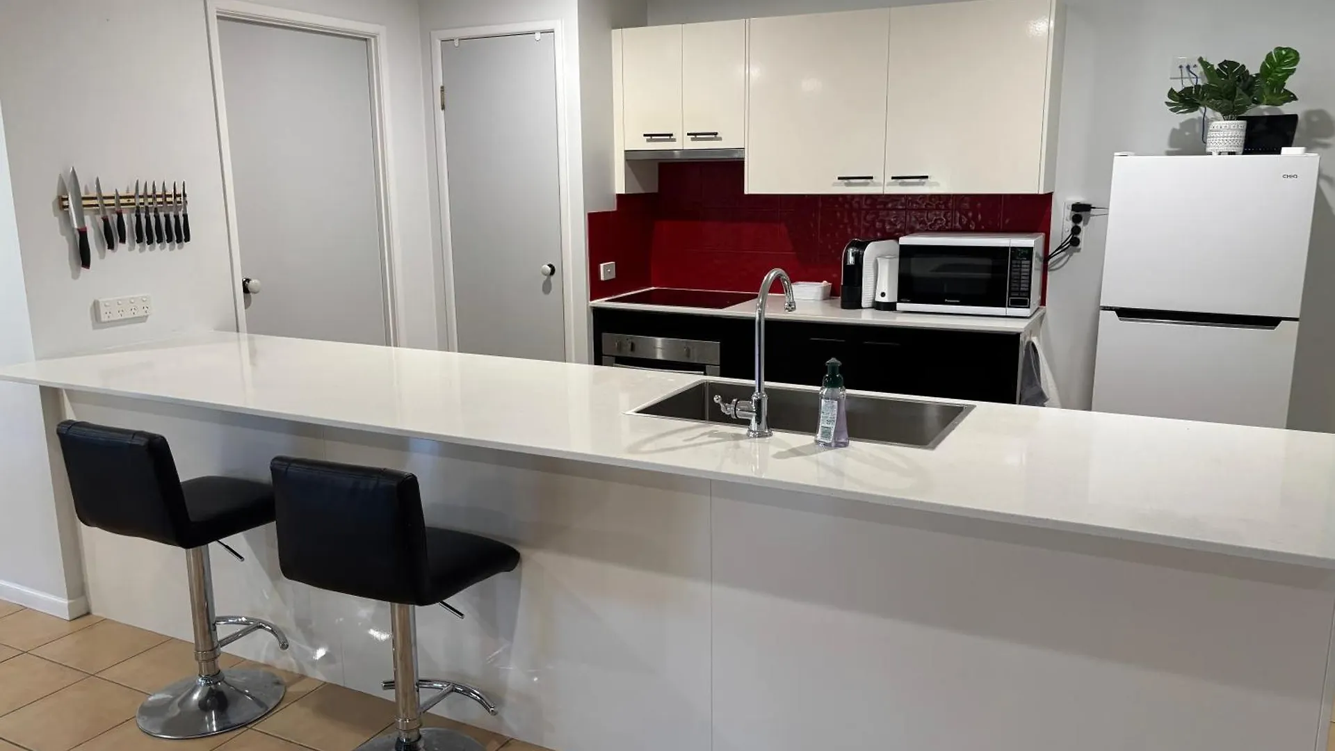 Holiday home Family Retreat In Caboolture Big House Villa