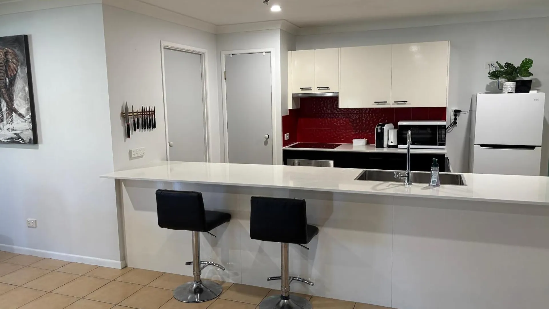 Family Retreat In Caboolture Big House Villa