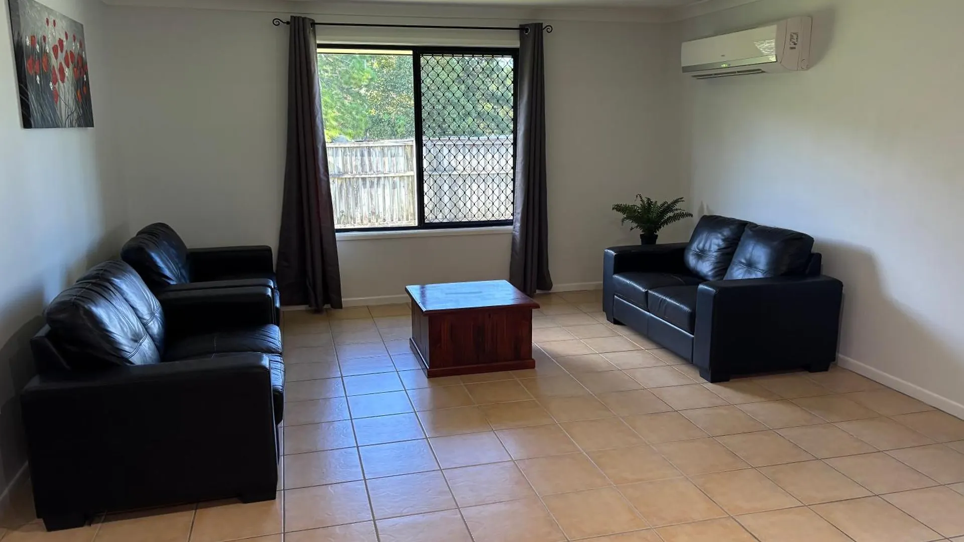 Family Retreat In Caboolture Big House Villa Australia