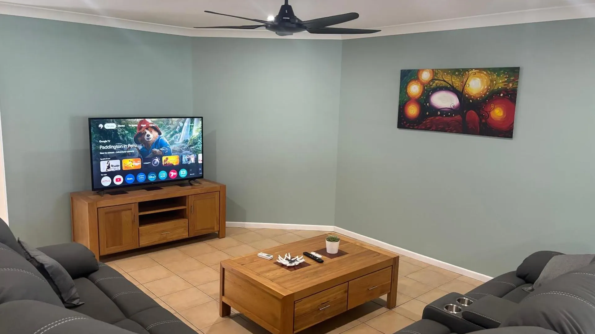 Family Retreat In Caboolture Big House Villa Holiday home